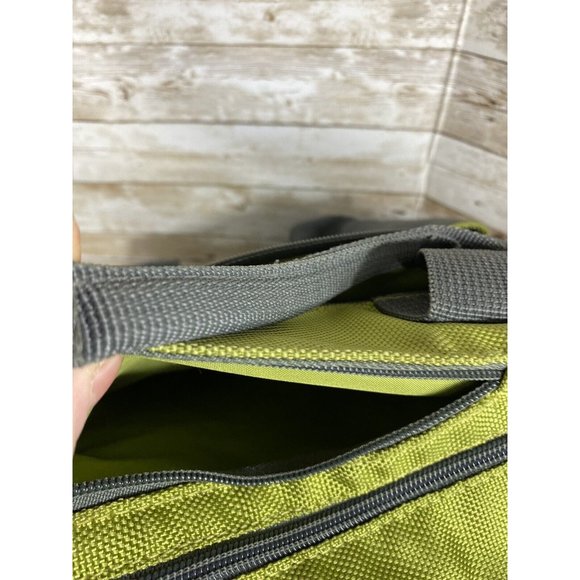 SKIP HOP DIAPER BAG Messenger Adjustable Duo Signature Grey & Green Changing Pad - Picture 5 of 15